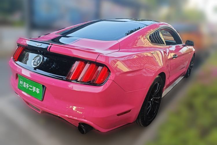 Used Ford Mustang 
