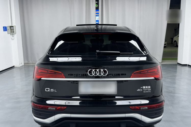 Used Audi Q5L Sportback 2022 40 TFSI Luxury Model
