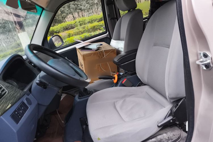 Used Jinbei Hiace X30 2020 1.5L Super-Comfortable Version China VI Standard SWC15M