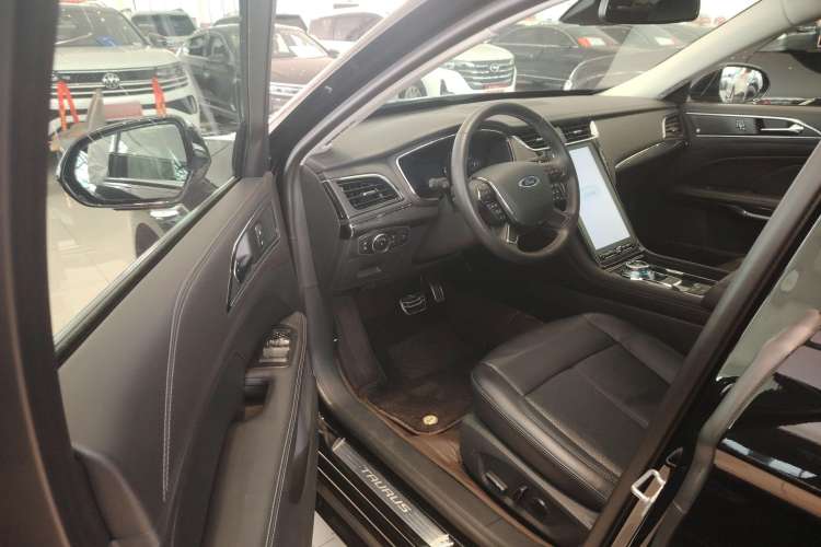 Used Ford Taurus 2019 EcoBoost 245 Premium Edition