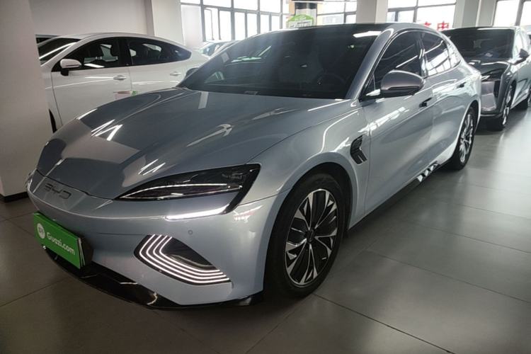 Used BYD Seal 2022 550 km Standard Range Rear-Wheel Drive Elite Version