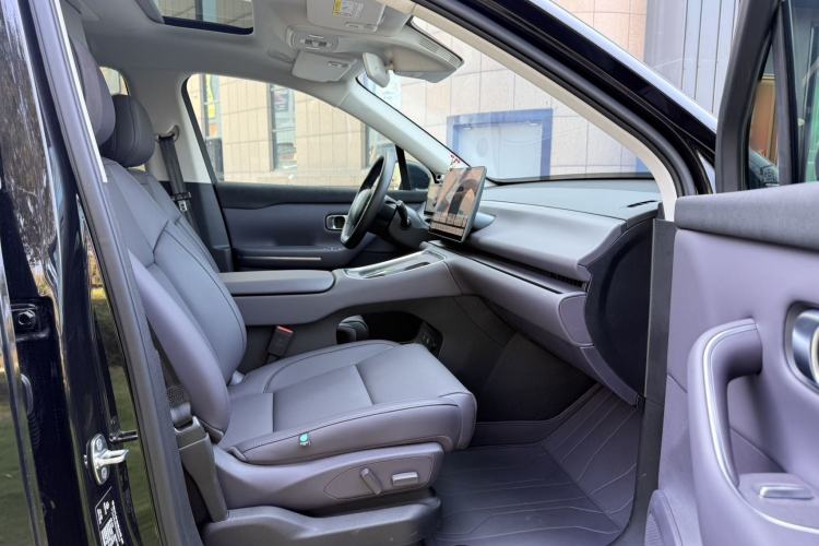 Used Leapmotor C16 2026 Extended-Range 280 LiDAR Version 6 Seats