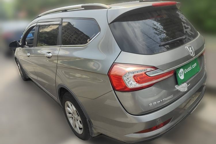 Used Baojun 310W 2017 1.5L Manual Fashion Model China V
