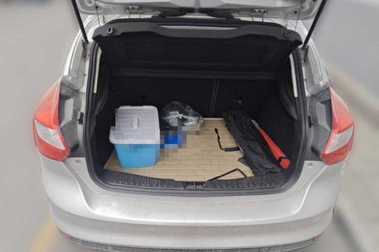 Used Ford Focus 2012 Hatchback 1.6L Automatic Comfort Model Trunk