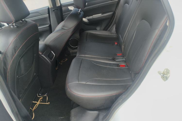 Used Haval H6 2017 Red-Label Sport Edition 1.5T Automatic Two-Wheel Drive Luxury Model Left Rear Seat