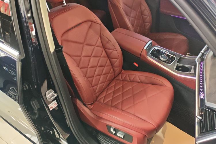 Used BMW X5 2023 xDrive 30Li Luxury M Sport Package