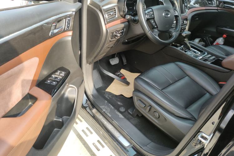 Used GAC Trumpchi GS8 2019 390T Two-Wheel Drive Luxury Smart Connectivity Version (7 Seats)