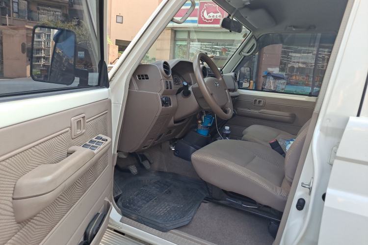 Used Toyota Land Cruiser 
