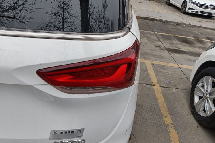 Used Buick GL6 2019 18T 6-Seater Connected Luxury Version China VI Standard
