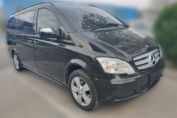 Used Mercedes-Benz Viano 2013 3.0L Comfort Edition Front Right 45 Deg