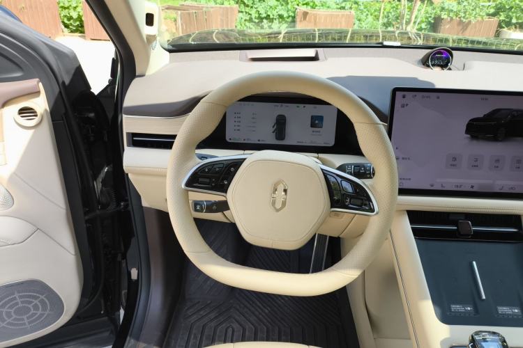 Used Hima AITO M7 2024 1.5T Intelligent Driving Rear-Drive Pro Version 5 Seats Ternary Lithium Battery Steering Wheel
