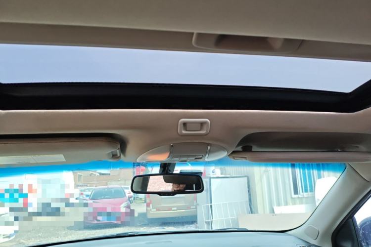 Used Infiniti JX 2013 JX35 Two-Wheel-Drive Excellence Edition Headliner