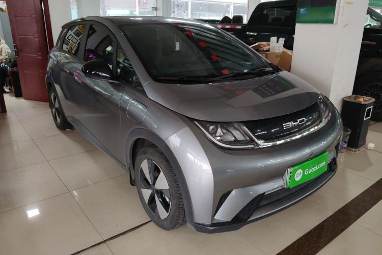 Used BYD Dolphin 2023 420 km Fashion Edition

