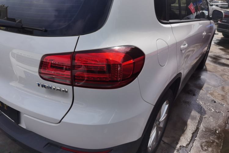 Used Volkswagen Tiguan L 2017 300TSI Automatic Two-Wheel Drive Silk Road Luxury Edition
