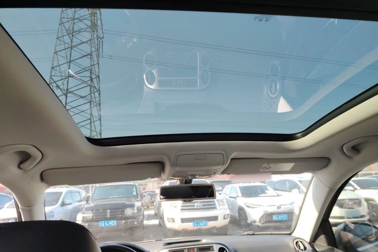 Used Volkswagen Tiguan L 2015 1.8TSI Automatic All-Wheel-Drive Luxury Model