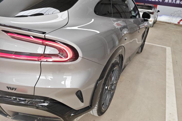 Used Xiaomi Auto YU7 2025 Ultra-Long Range High-Performance All-Wheel-Drive Max Edition Exterior 3