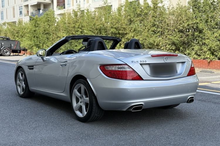 Used Mercedes-Benz SLK-Class 2011 SLK 200 Fashion Model
