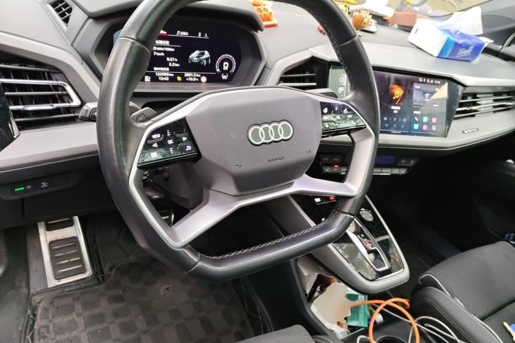 Used Audi Q5 e-tron 2022 40 e-tron Starlight Edition Mech Kit
