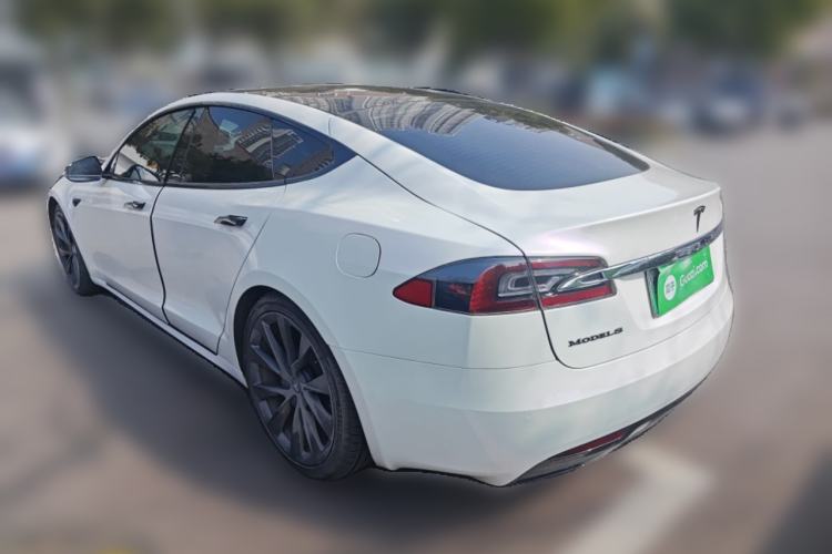 Used Tesla Model S 2019 Long-Range Version
