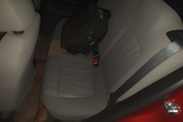 Used Chevrolet Aveo Sonic 2011 Sedan 1.4L MT SL
