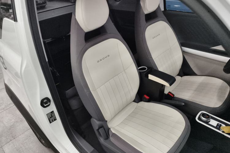 Used Geely Galaxy Panda 2025 210km Panda Rider Right Front Seat