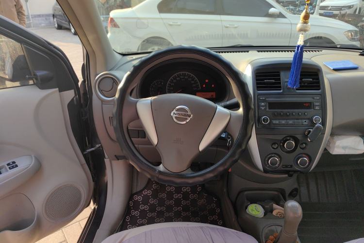 Used Nissan Sunny 2015 1.5XE Manual Comfort Edition Steering Wheel