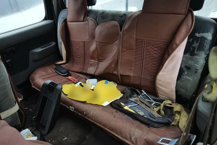 Used Dongfeng Ruichi 2015 2.5T Two-Wheel Drive Classic Long Cargo Box ZD25TCI Left Rear Seat