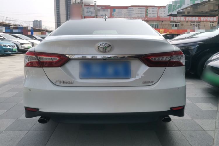 Used Toyota Camry 2021 2.0G Luxury Edition

