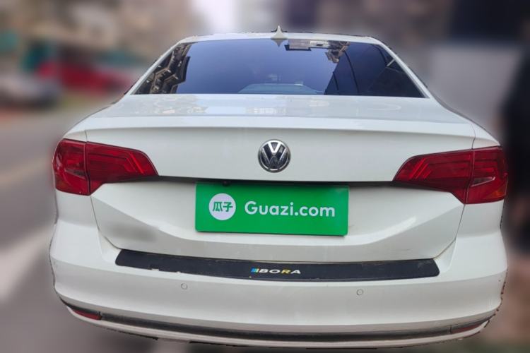 Used Volkswagen Bora 2016 1.6L Automatic Fashion Model
