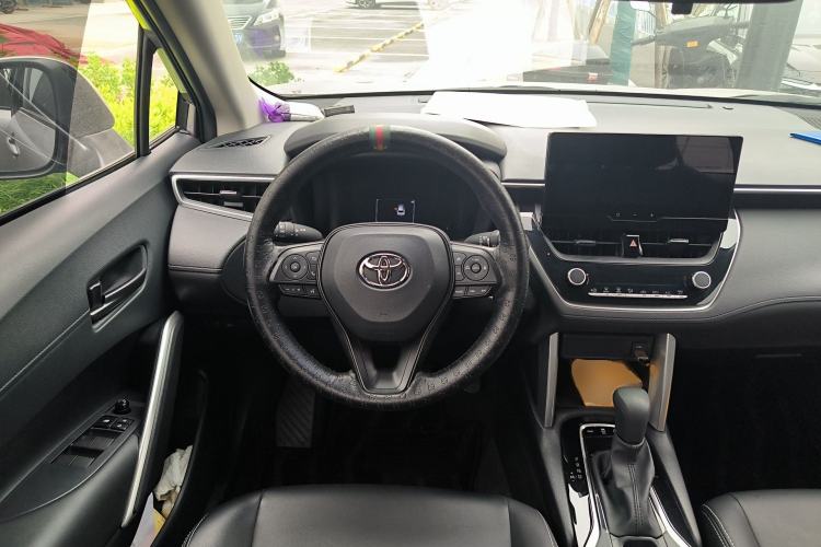 Used Toyota Corolla Cross 2023 2.0L Elite Edition Steering Wheel