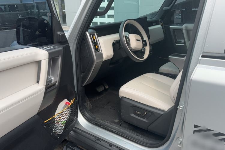 Used iCAR V23 2025 401 Two-Wheel Drive Intelligent Driving Version
