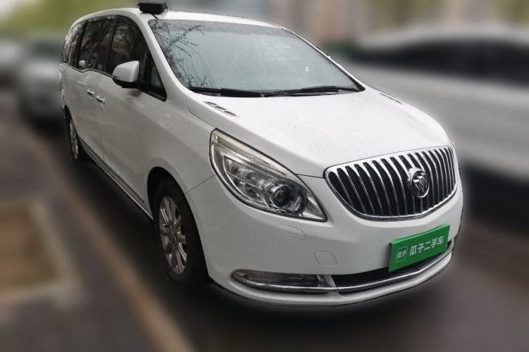 Used Buick GL8 2013 3.0L XT Luxury Business Flagship Edition Front Right 45 Deg