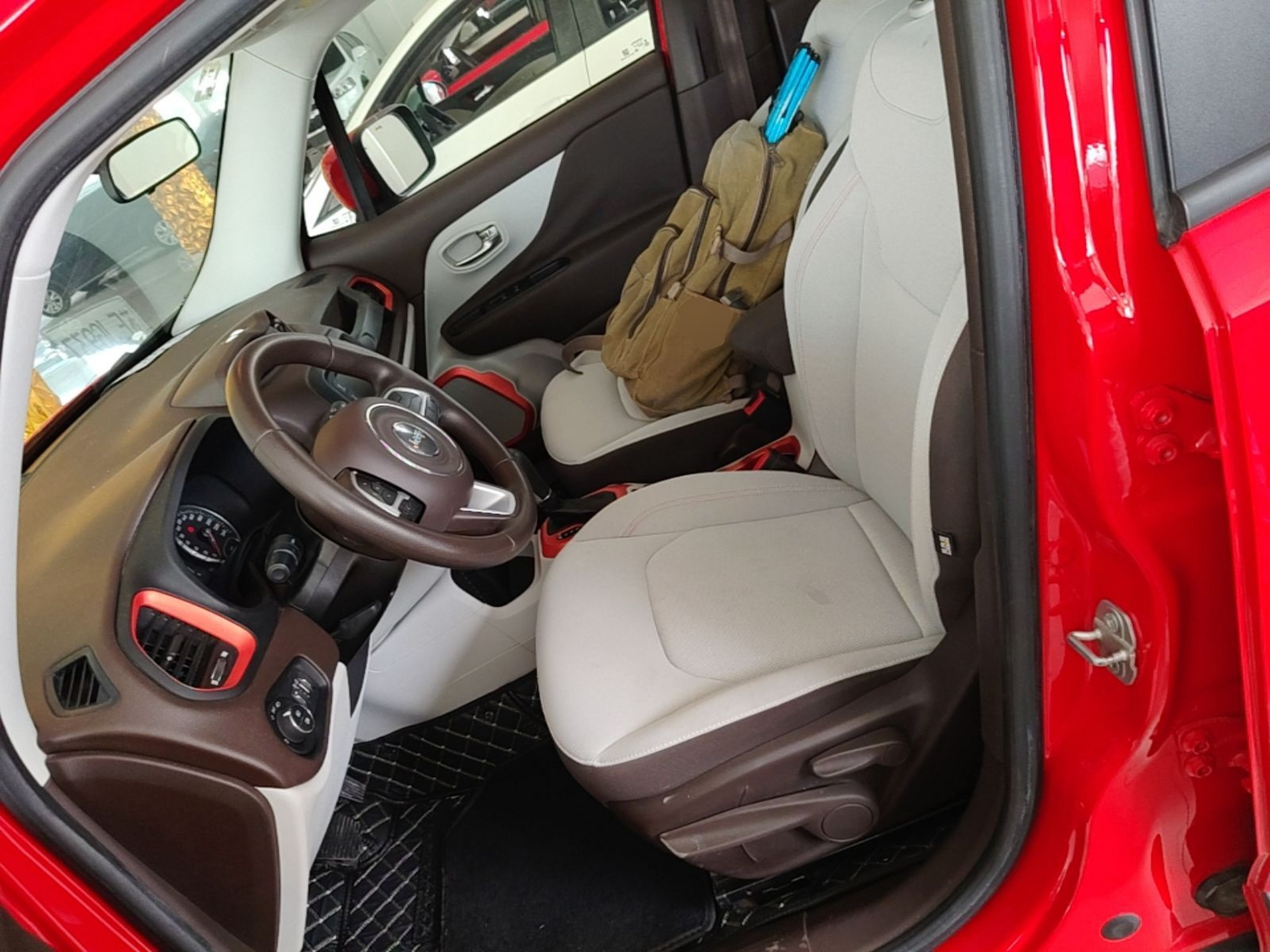 Interior delantero