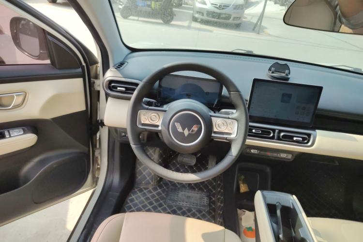 Used Wuling Bingo PLUS 2024 330 km Range Five-Seater Version