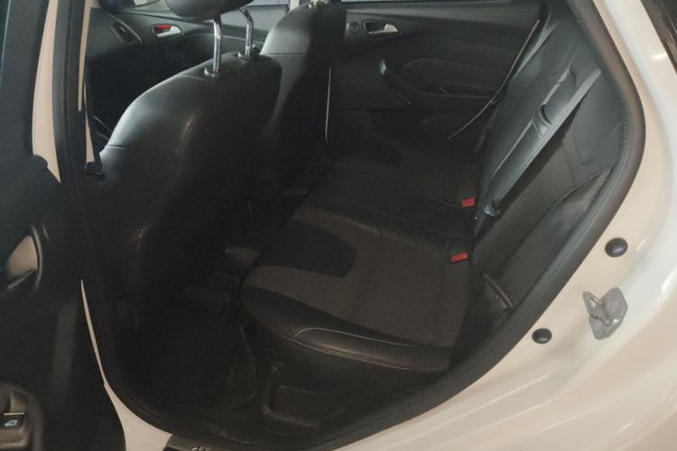 Used Ford Focus 2012 Hatchback 2.0L Automatic Luxury Sport Model Left Rear Seat