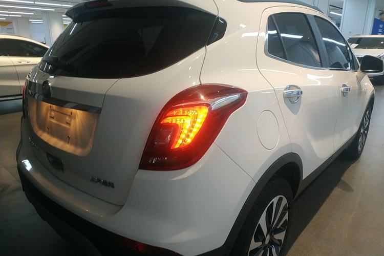 Used Buick Encore 2018 18T Automatic Two-Wheel Drive Urban Elite Model
