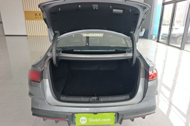 Used BYD Qin L 2025 DM-i Smart Drive 120KM Superior Model