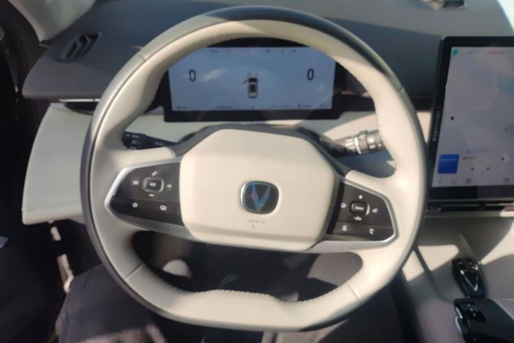 Used Changan UNI-Z New Energy 2024 Blue Whale Smart Electric iDD 125km Beyond Edition