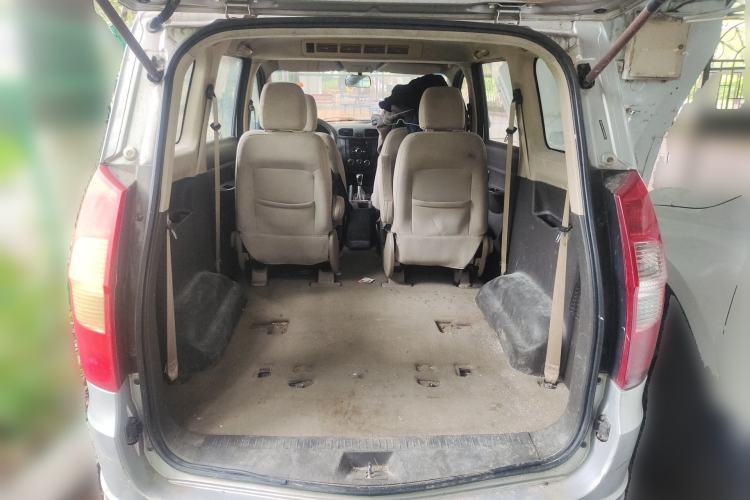 Used Wuling Hongguang 2015 1.5L S Base Model China IV Trunk