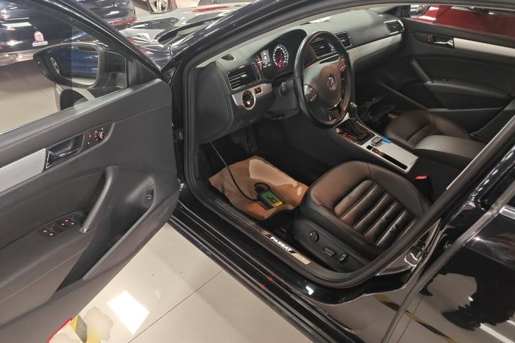 Used Volkswagen Passat 2014 1.8TSI DSG Prestige Edition