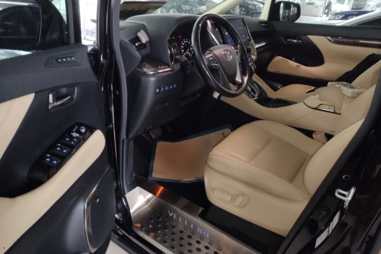 Used Toyota Alphard 2020 Dual-Engine 2.5L Luxury Edition