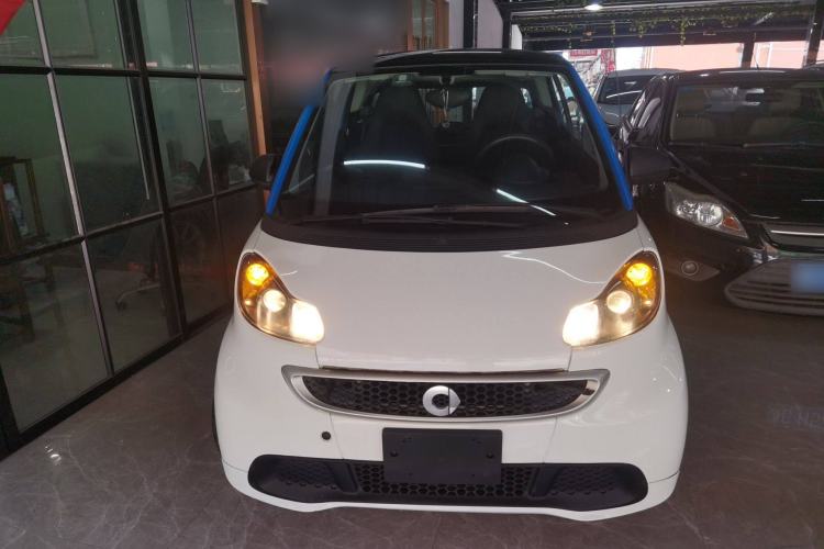 Used smart fortwo 2014 1.0 MHD Midnight Purple Limited Edition
