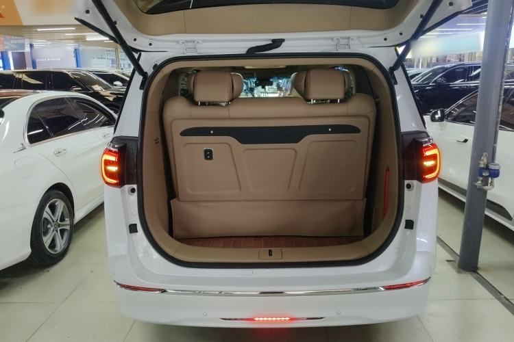 Used Buick GL8 2021 ES Land Cruiser 653T Luxury Edition