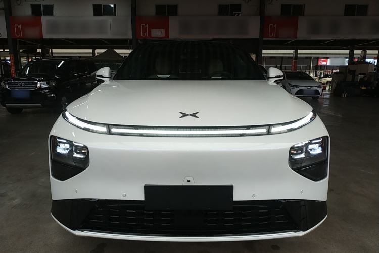 Used XPeng G9 2025 625 Long-Range Max Exterior 1