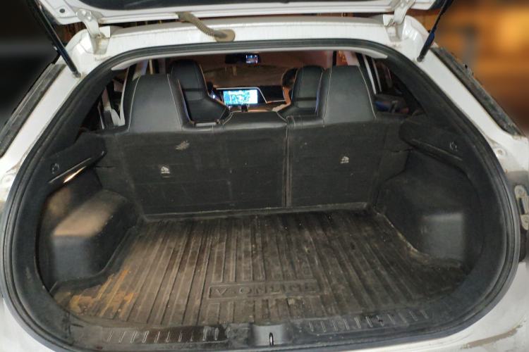 Used Venucia V 2021 260T Idol Edition
