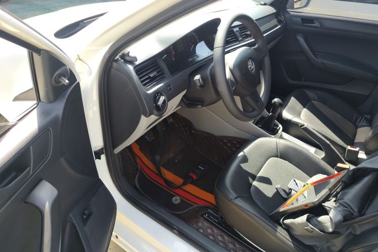 Used Skoda Rapid 2016 1.4L Manual Front-Wheel Drive Model Driver Seat