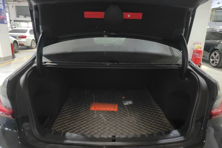 Used BMW 3 Series 2025 330Li M Sport Shadowline Package Trunk