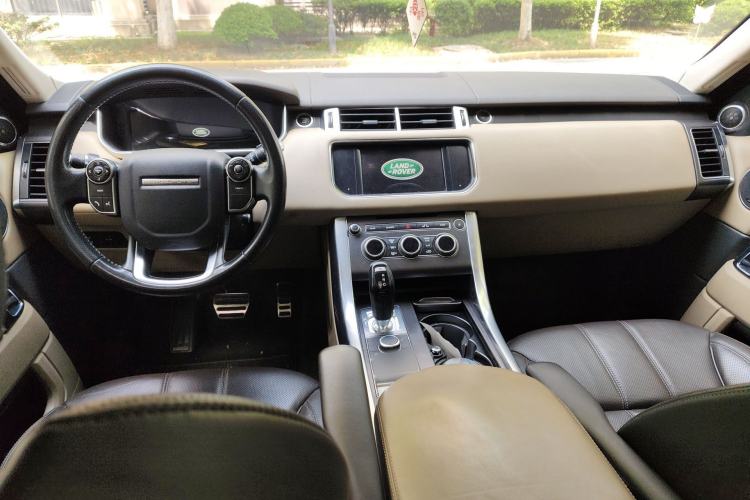 Used Land Rover Range Sport 2015 3.0 SC V6 HSE DYNAMIC Center Console
