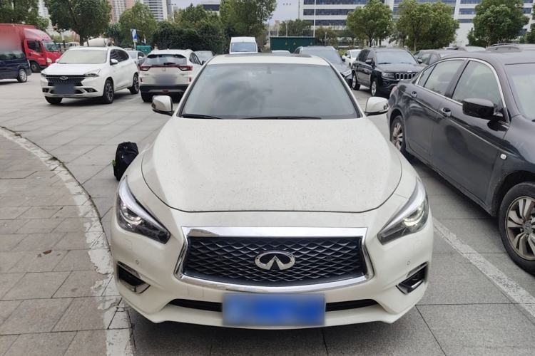 Used Infiniti Q50L 2018 2.0T Enjoyment Version China VI Standard
