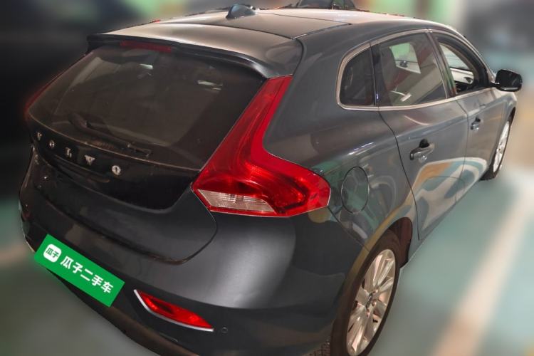 Used Volvo V40 2014 2.0T Zhiya Edition
